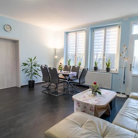 Ehem. Gesundheitsamt * 웨케문데